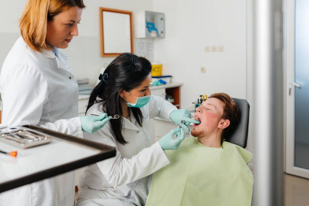 Best Cosmetic Emergency Dentistry in Taft Heights, CA